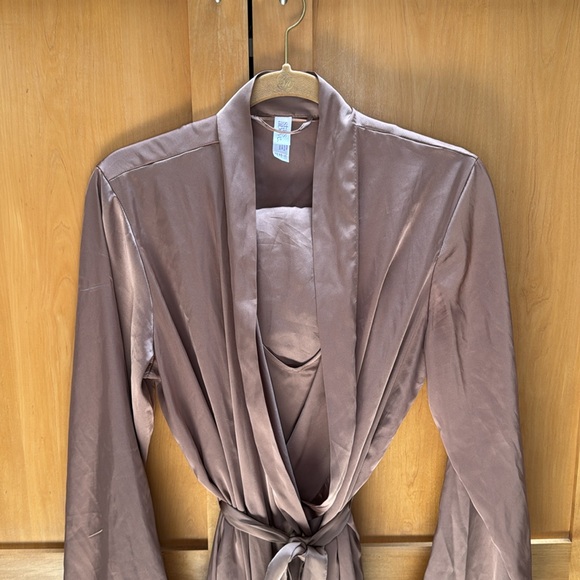 Matching Silky Silky Robe and Pajama Set in Mocha color worn once - Picture 2 of 4